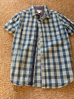 Boys Short Sleeve Blue Plaid Button-Up Shirt size 8/10 Cat & Jack